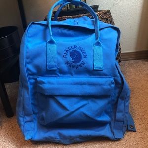 SOLD Fjallraven Kanken Backpack